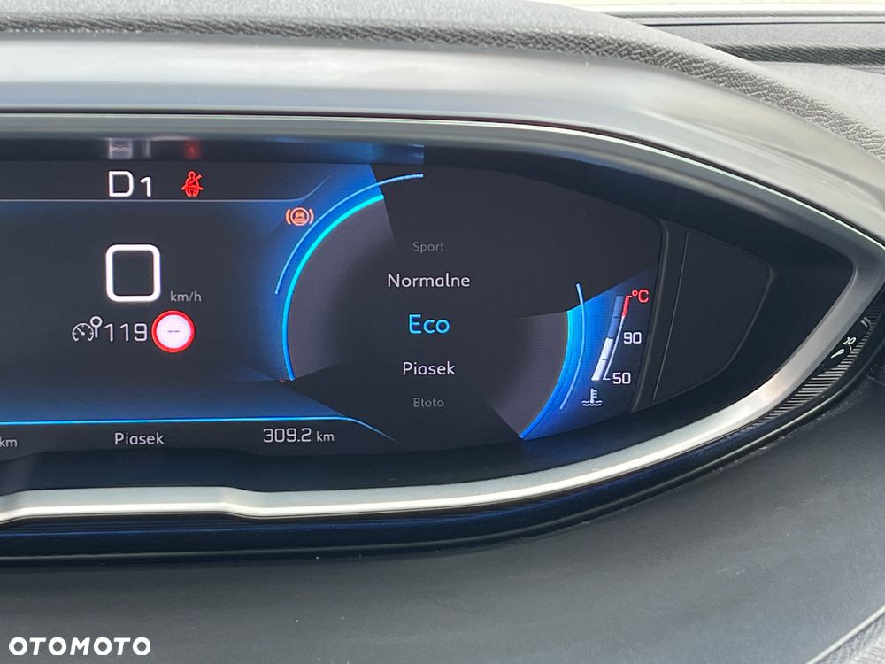 Peugeot 5008 2.0 BlueHDi Allure Pack S&S EAT8 - 25