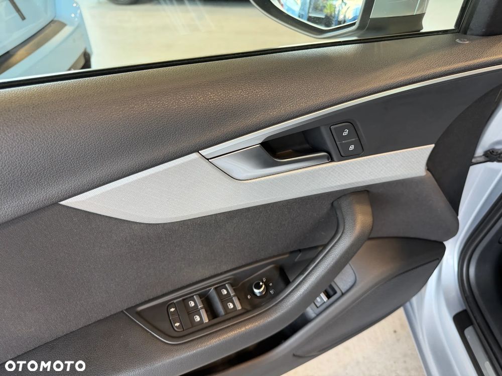 Audi A4 Avant 2.0 TDI DPF clean diesel multitronic Ambition - 13