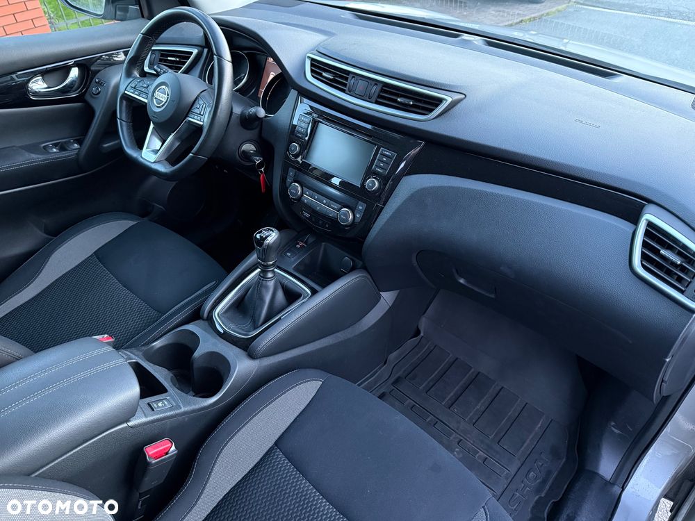 Nissan Qashqai 1.3 DIG-T TEKNA - 7