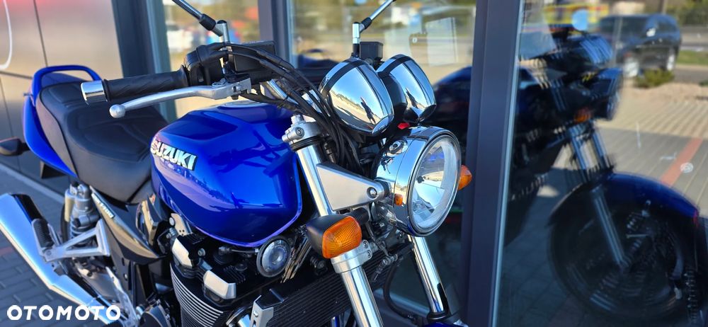 Suzuki GSX - 8