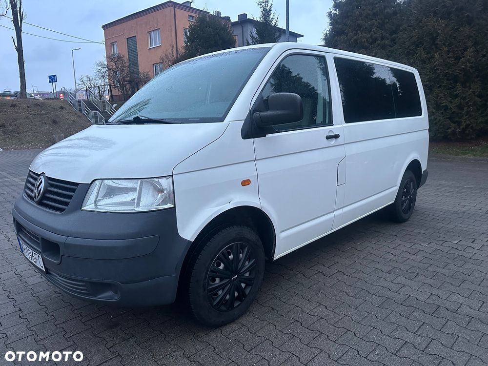 Volkswagen Transporter - 1