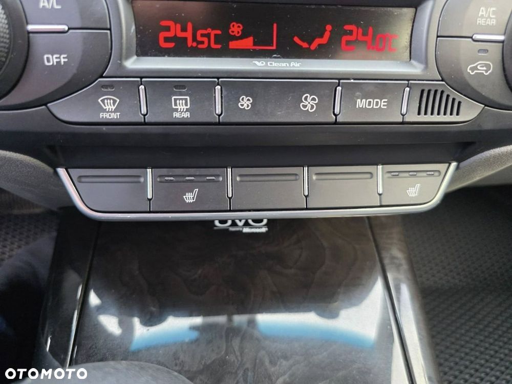 Kia Sorento - 24