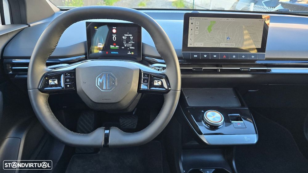 MG MG4 64 kWh Luxury - 13