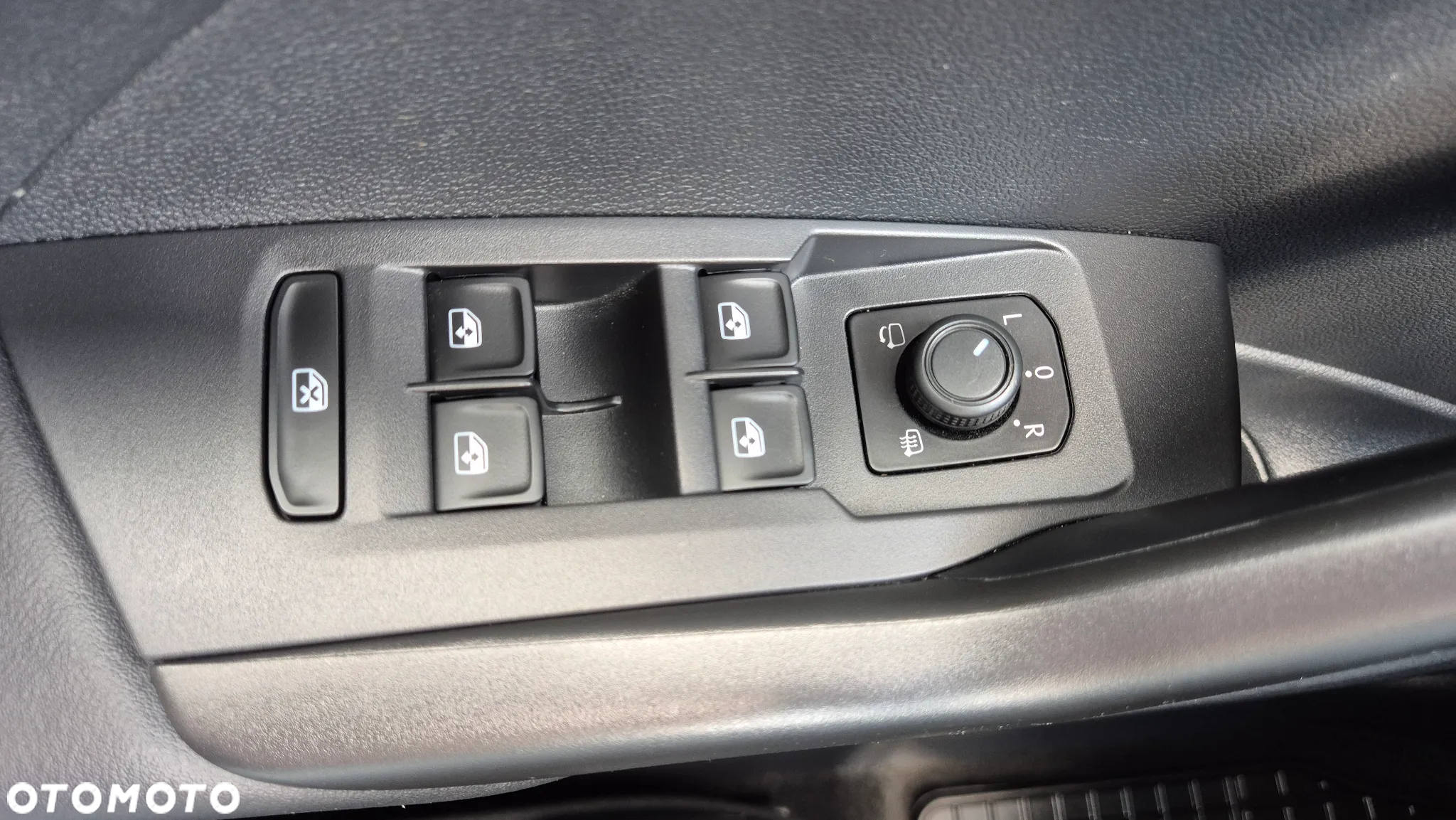 Volkswagen T-Cross 1.0 TSI Special Edition - 10