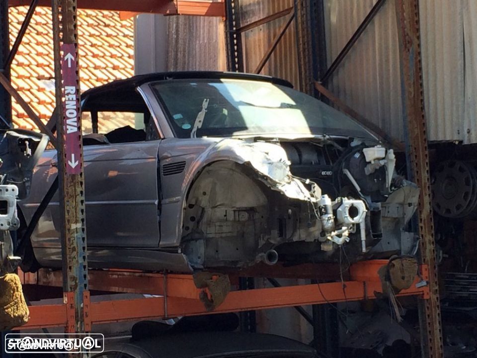 BMW E46 2.3i Cabrio de 2002 para peças - 1
