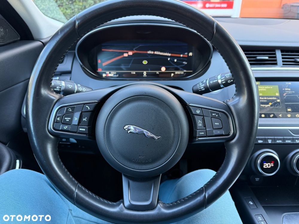 Jaguar E-Pace - 13