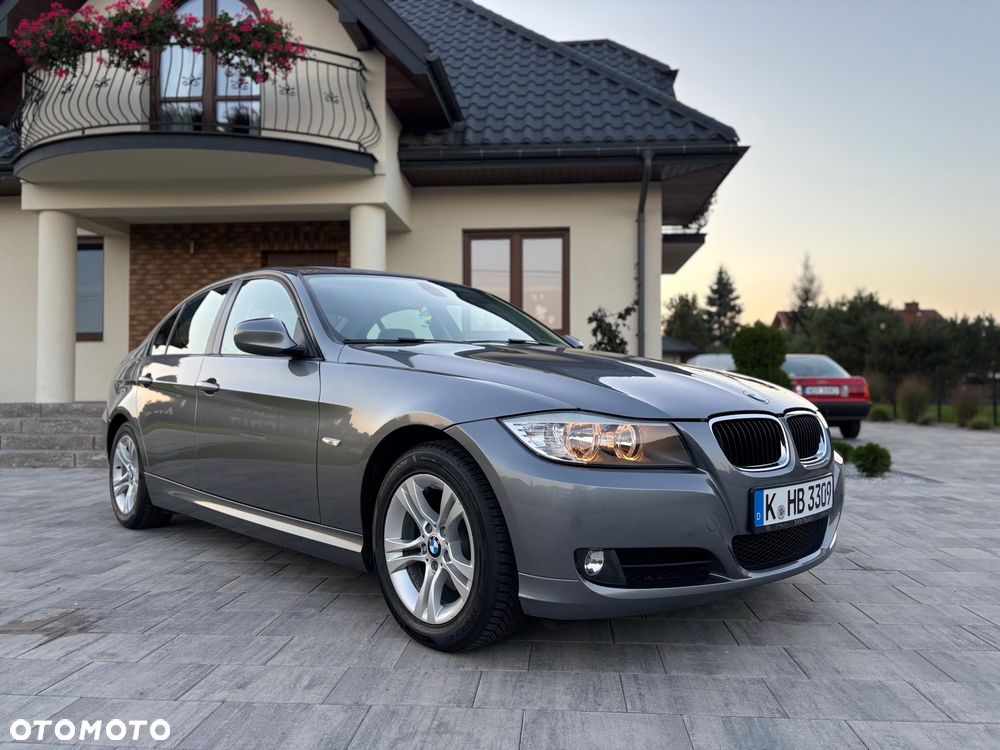 BMW Seria 3 320i - 2