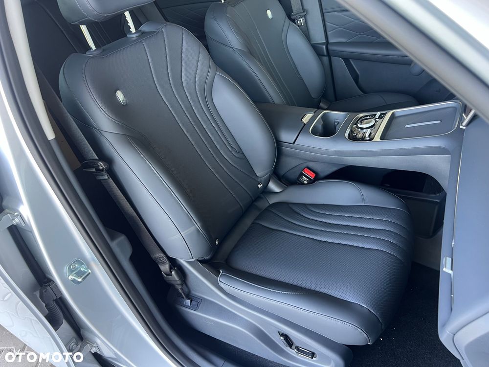 Geely Starray EM-i 1.5 PHEV Pro - 21
