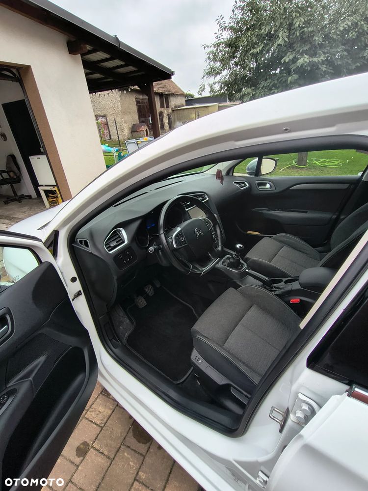 Citroën C4 BlueHDi 120 Stop&Start Business Class - 9