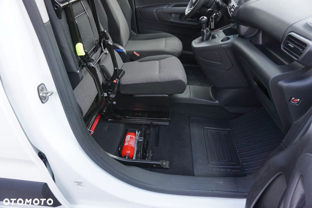 Toyota Proace City - 16