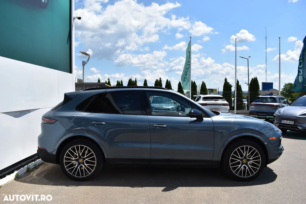 Porsche Cayenne Tiptronic S Platinum Edition - 8