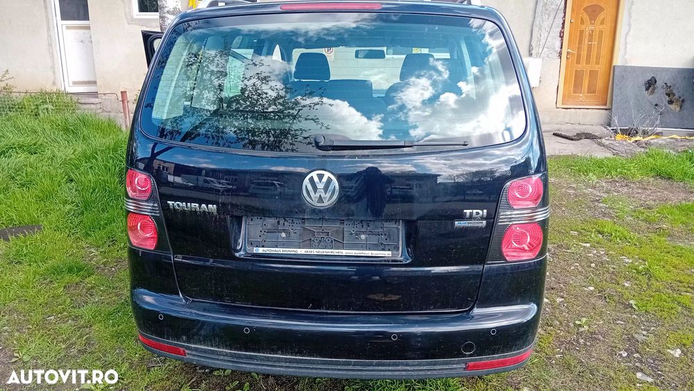 Volkswagen Touran 1.9 TDI Freestyle - 6