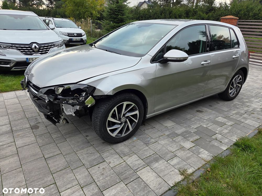 Volkswagen Golf - 14