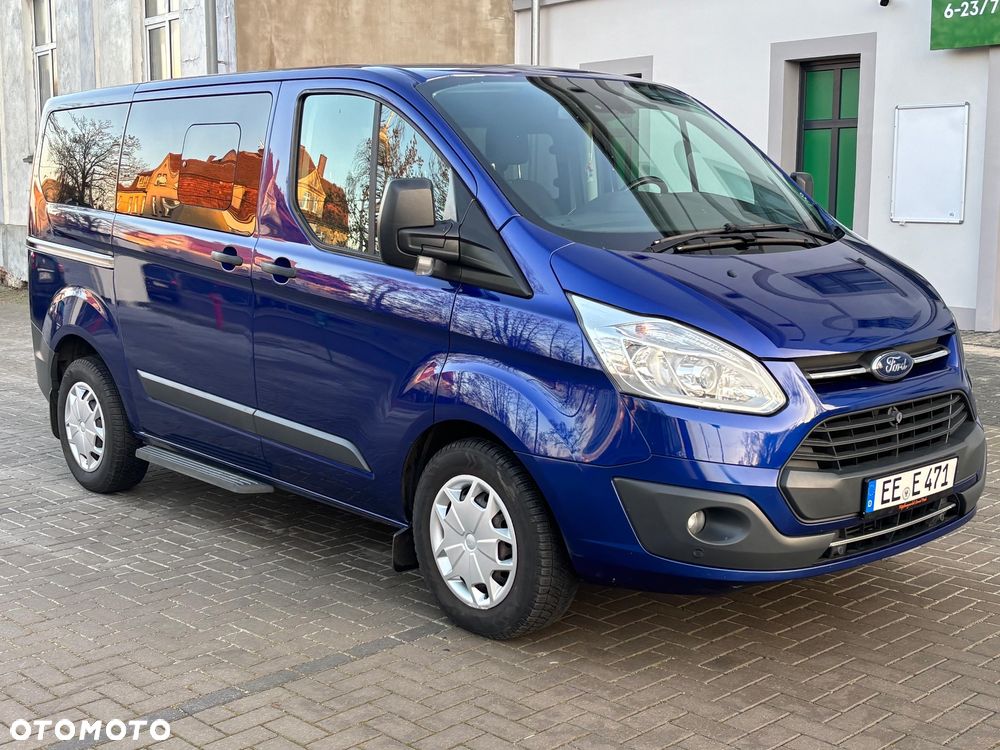 Ford Tourneo Custom - 2