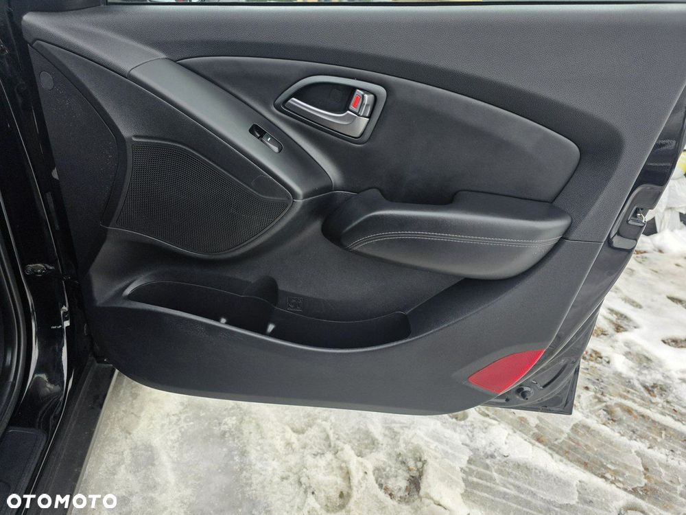 Hyundai ix35 2.0 CRDi 4WD Automatik Finale Gold - 27