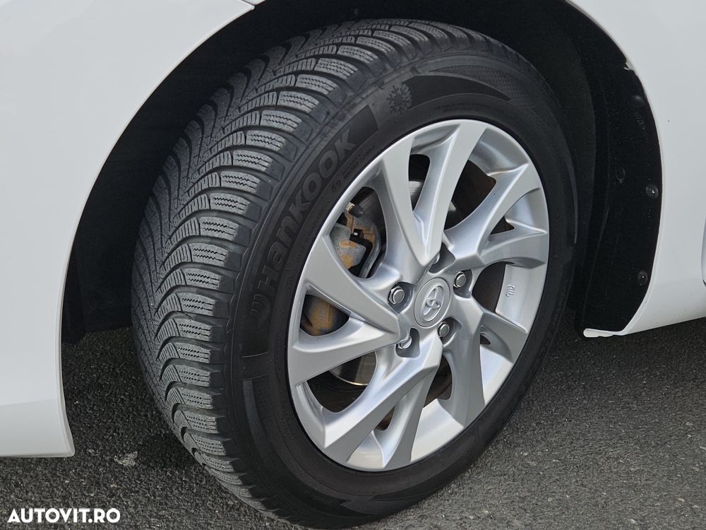 Toyota Auris - 17
