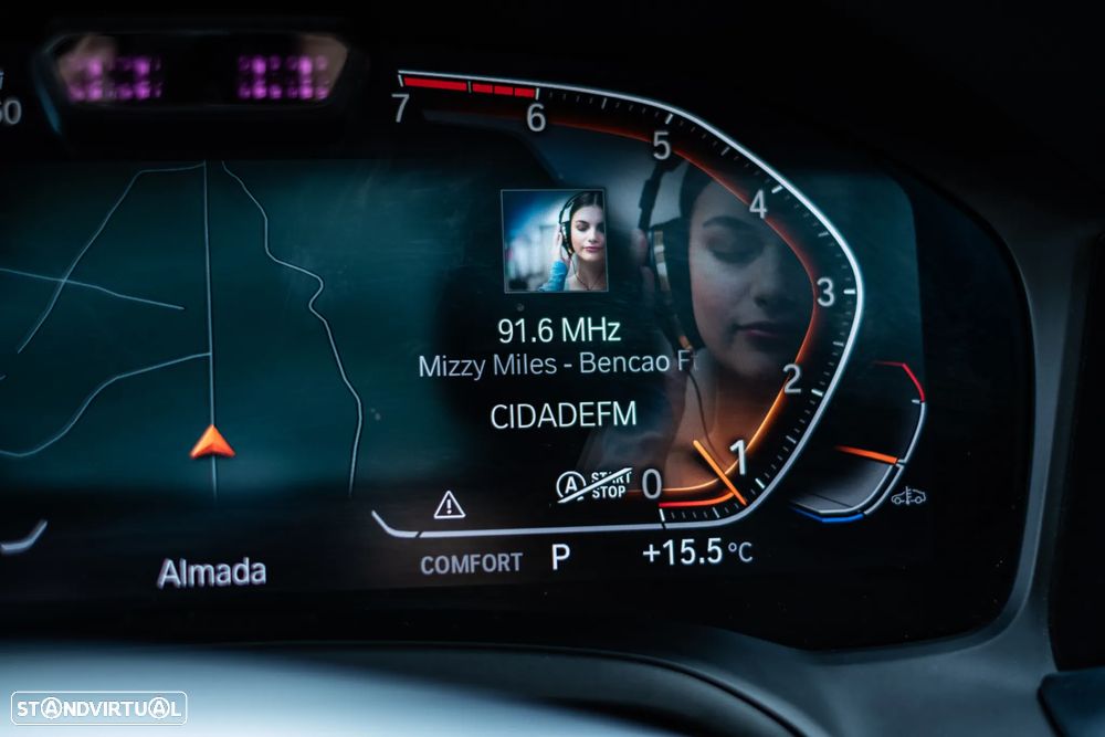 BMW 330 i Pack M Shadow Auto - 20