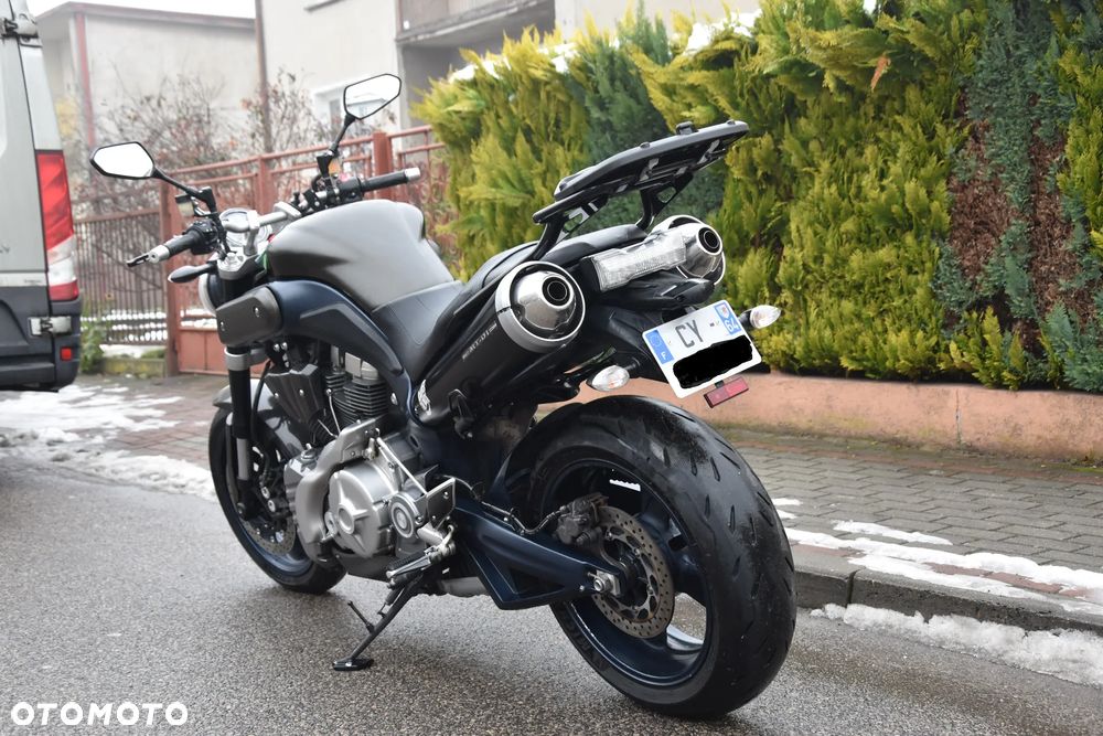 Yamaha MT - 6