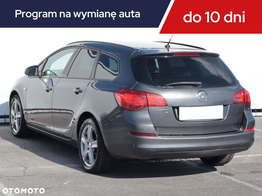 Opel Astra 2011 photo 5