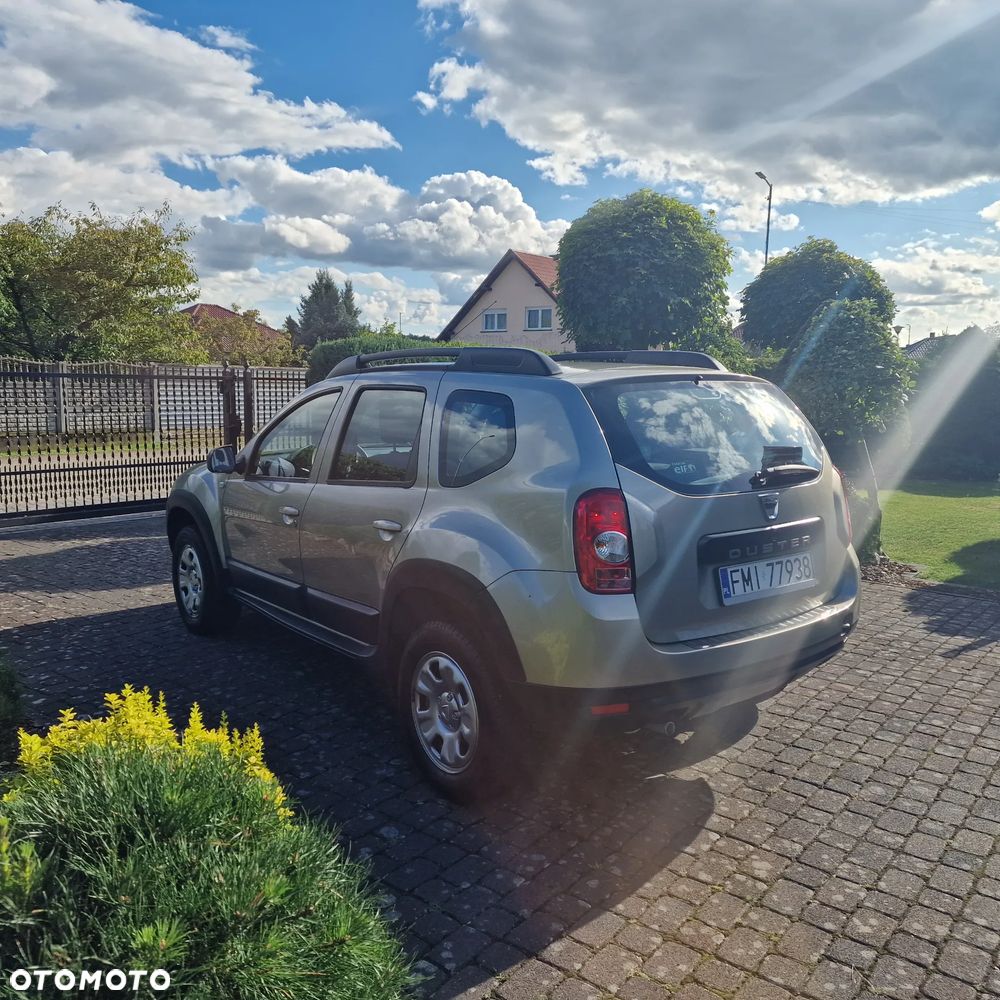 Dacia Duster 1.6 16V 4x2 Prestige - 6