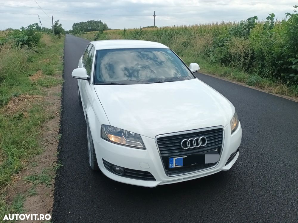 Audi A3 Sportback - 1