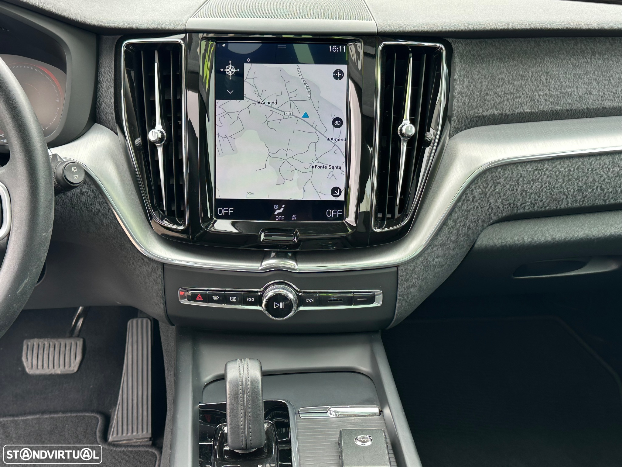 Volvo XC 60 2.0 T8 PHEV Momentum AWD - 23