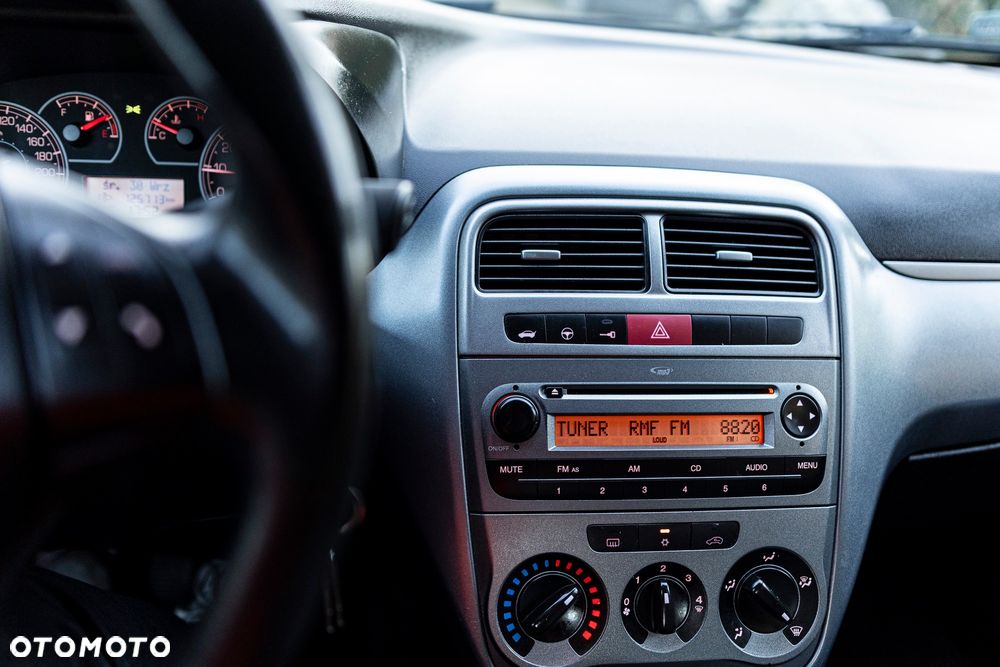 Fiat Grande Punto - 19
