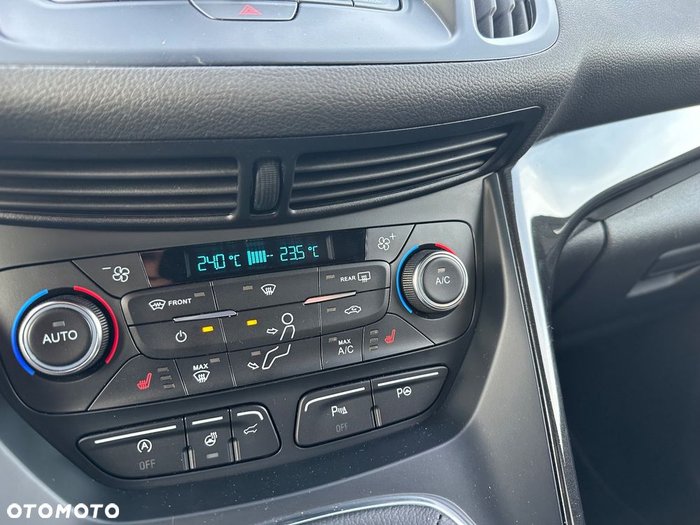 Ford Kuga 1.5 EcoBoost 2x4 ST-Line - 16