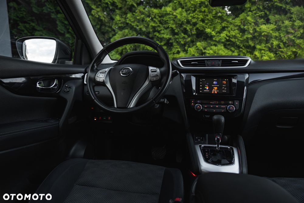 Nissan Qashqai 1.6 DCi Xtronic N-Connecta - 22
