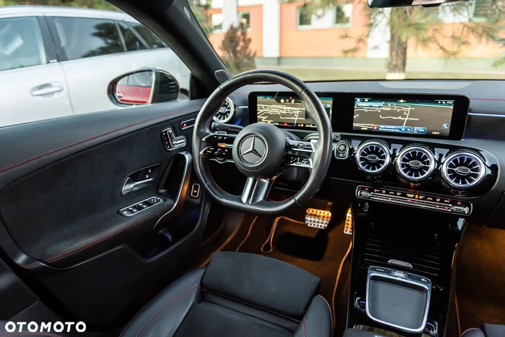 Mercedes-Benz CLA - 15