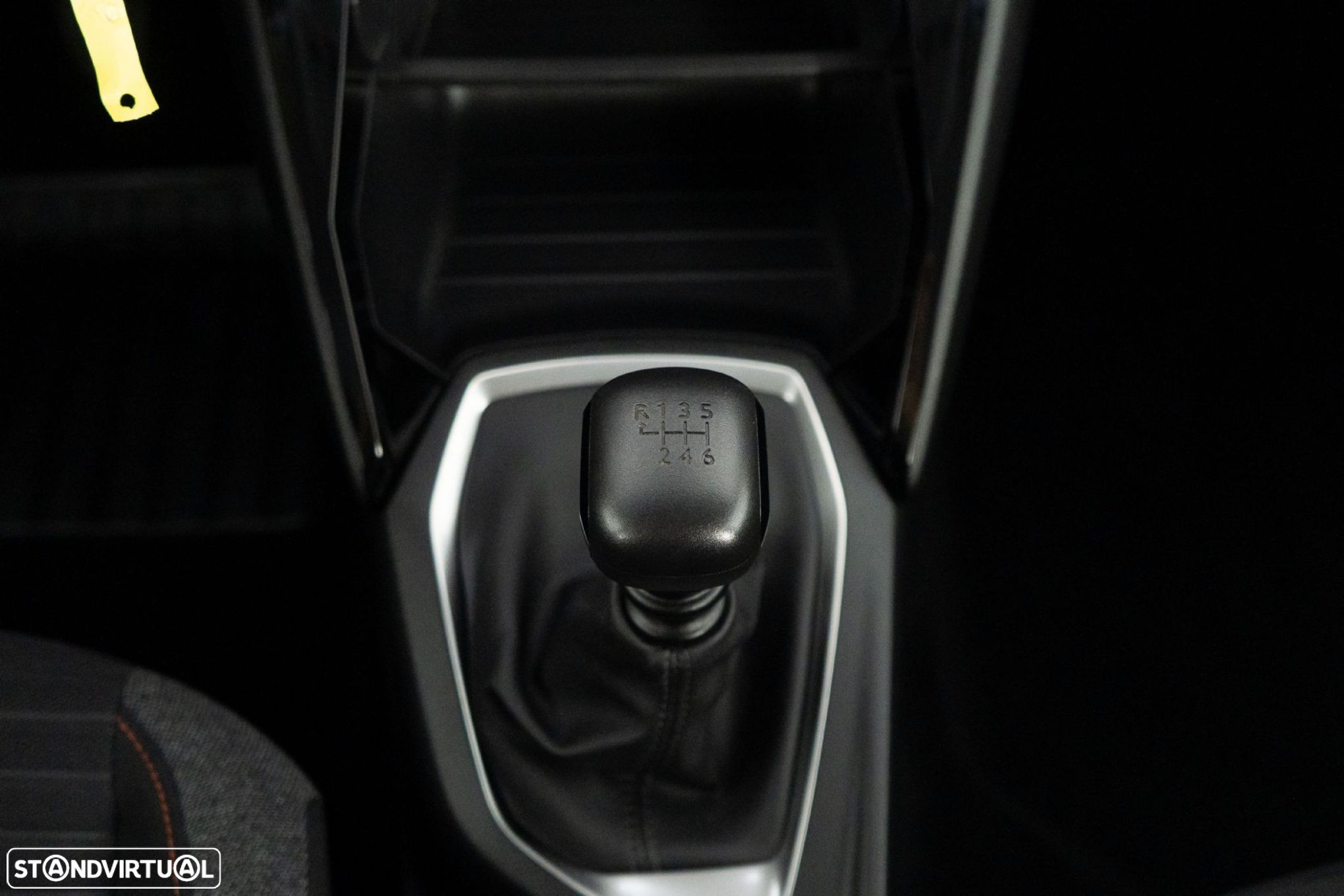 Peugeot 208 1.2 PureTech Active - 25