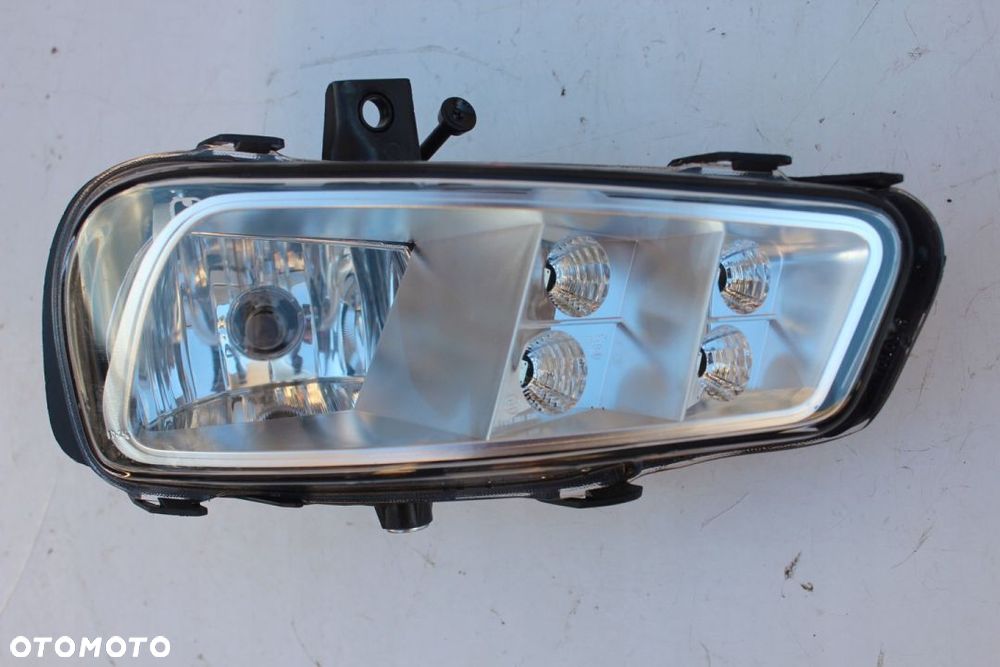 Halogen Przeciwmgielny Mercedes Actros MP4 2012-  H11 Led Oryginał A9608202256 A9608202156 - 3