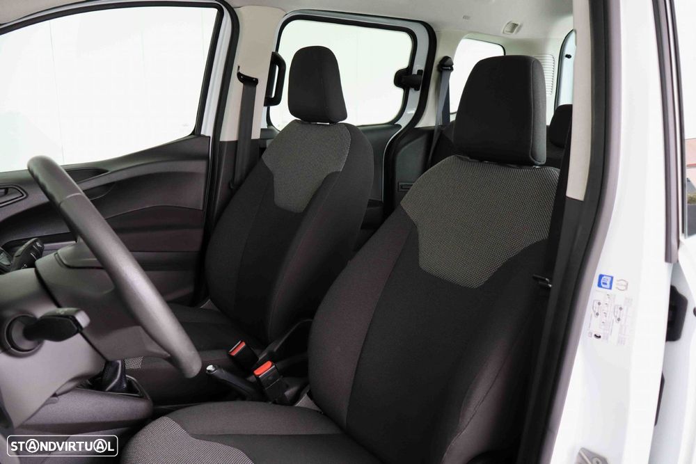 Ford Tourneo Courier 1.5 TDCi Ambiente - 27