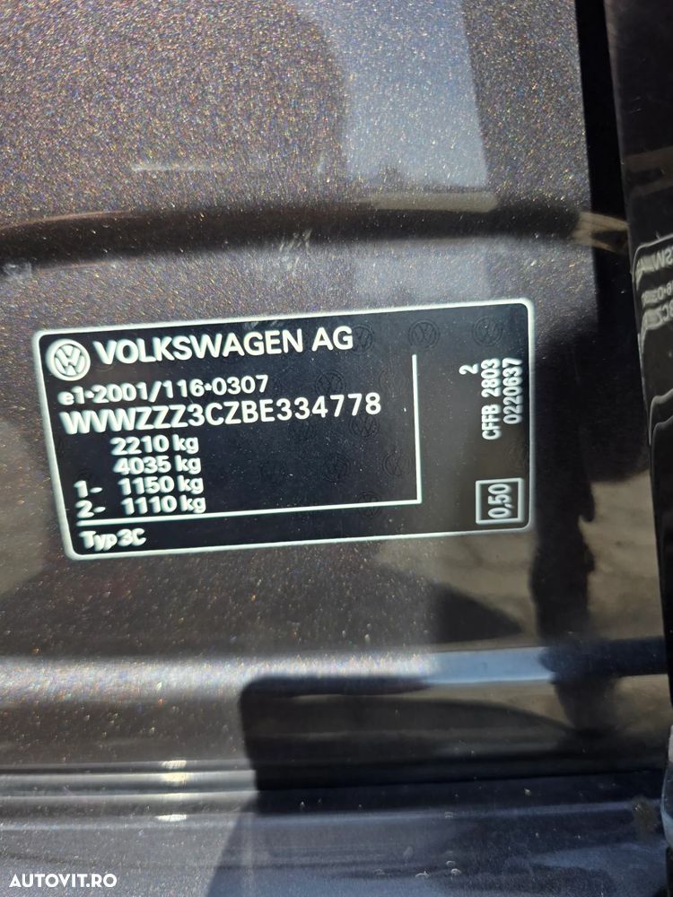 Volkswagen Passat Variant 2.0 TDI Blue TDI DSG Highline - 27