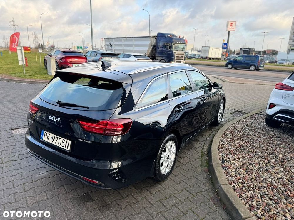 Kia Ceed 1.5 T-GDI M - 5