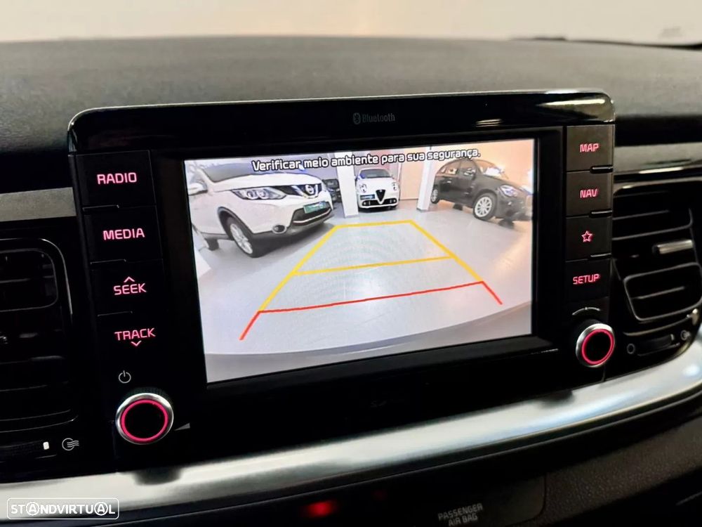 Kia Stonic 1.6 CRDi TX - 42