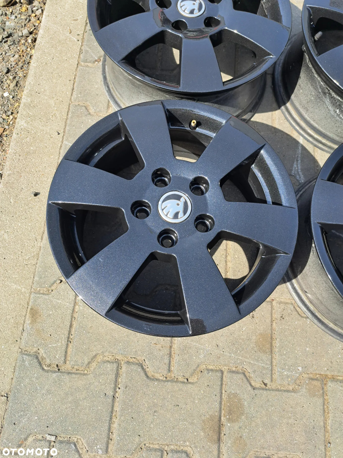 Alufelgi 15 cali 5x112 Skoda Octavia II Yeti Volkswagen Golf V VI Passat B6 - 3