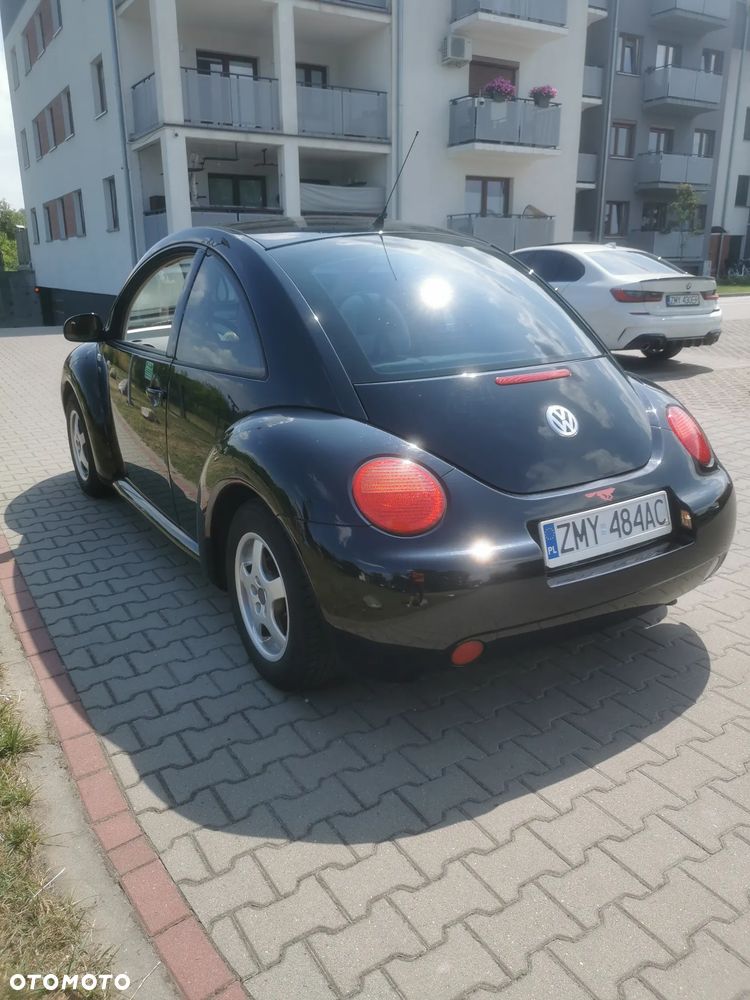Volkswagen New Beetle - 9