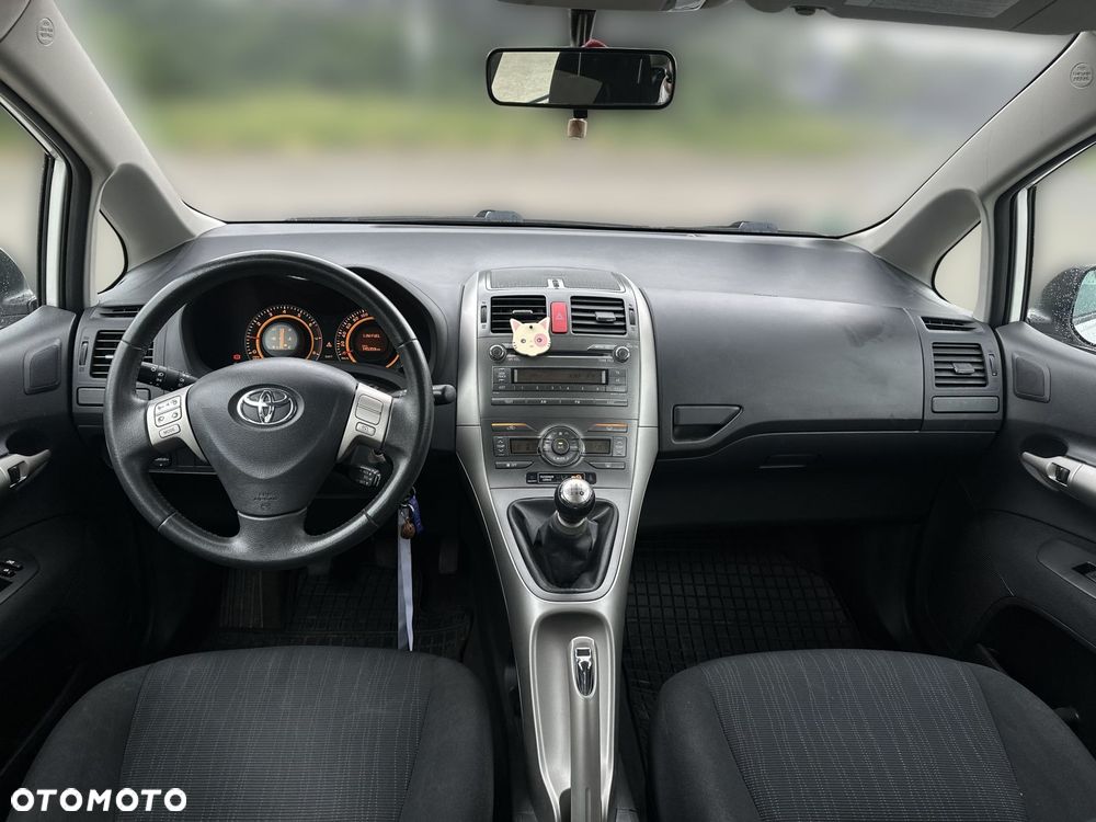 Toyota Auris 1.6 VVT-i Sol - 4