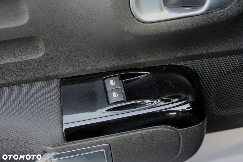 Citroën C3 1.2 PureTech Shine - 24