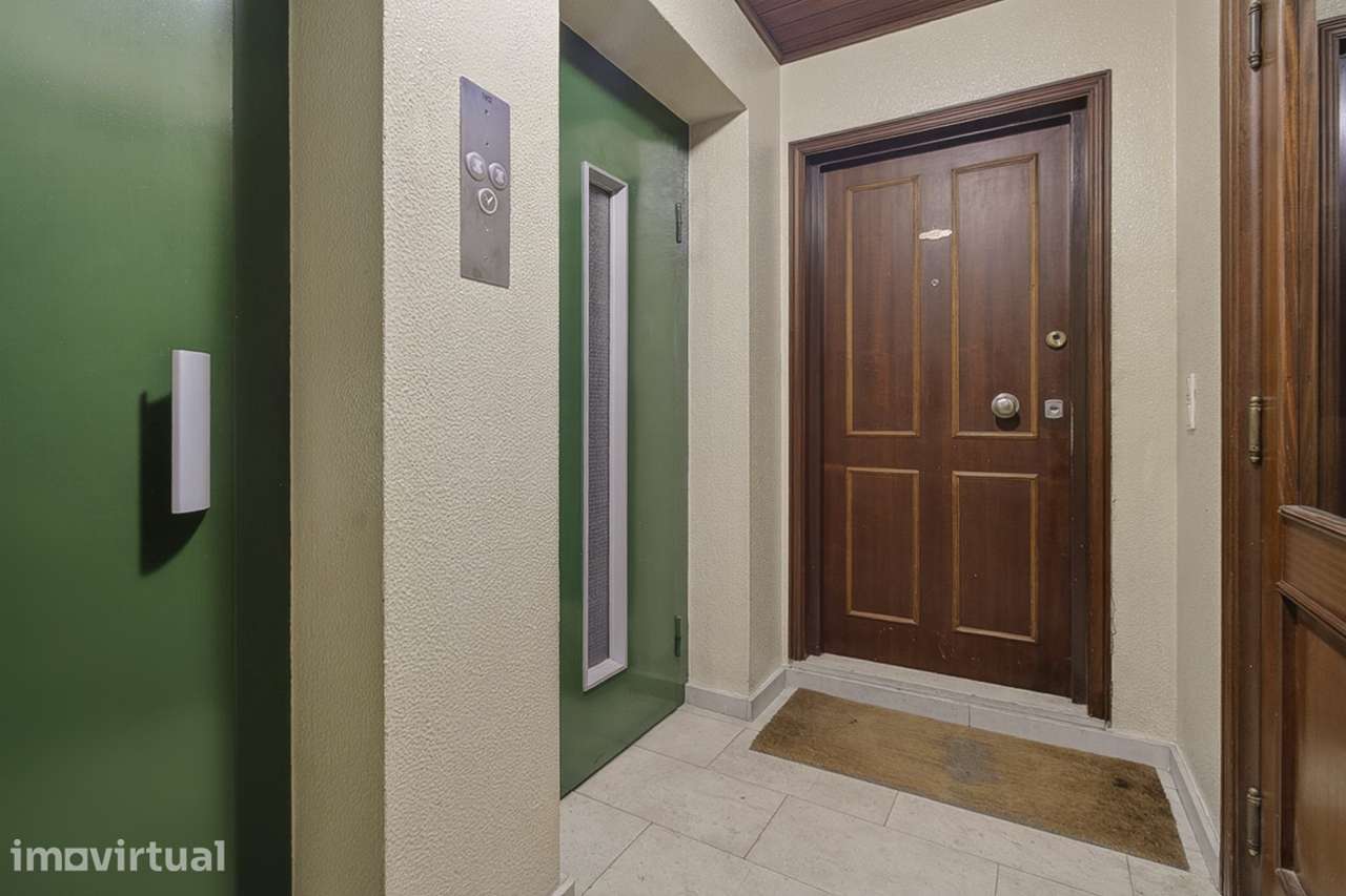 Exclusivo Apartamento T5 com 200 m²  Centro de Mafamude, V.N. Gaia - Grande imagem: 3/32
