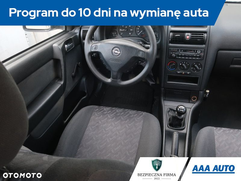Opel Astra - 8