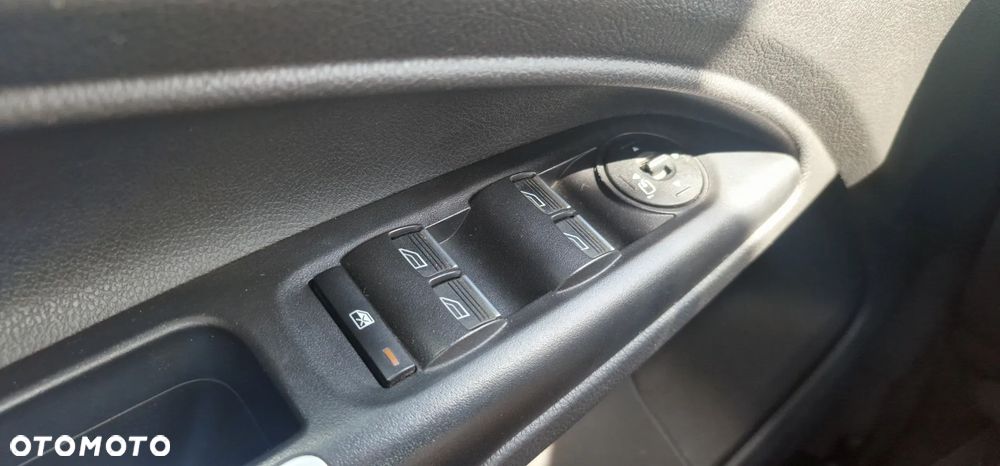 Ford Tourneo Connect Gr 1.5 TDCi Titanium - 20