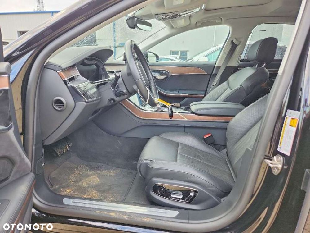 Audi A8 - 9