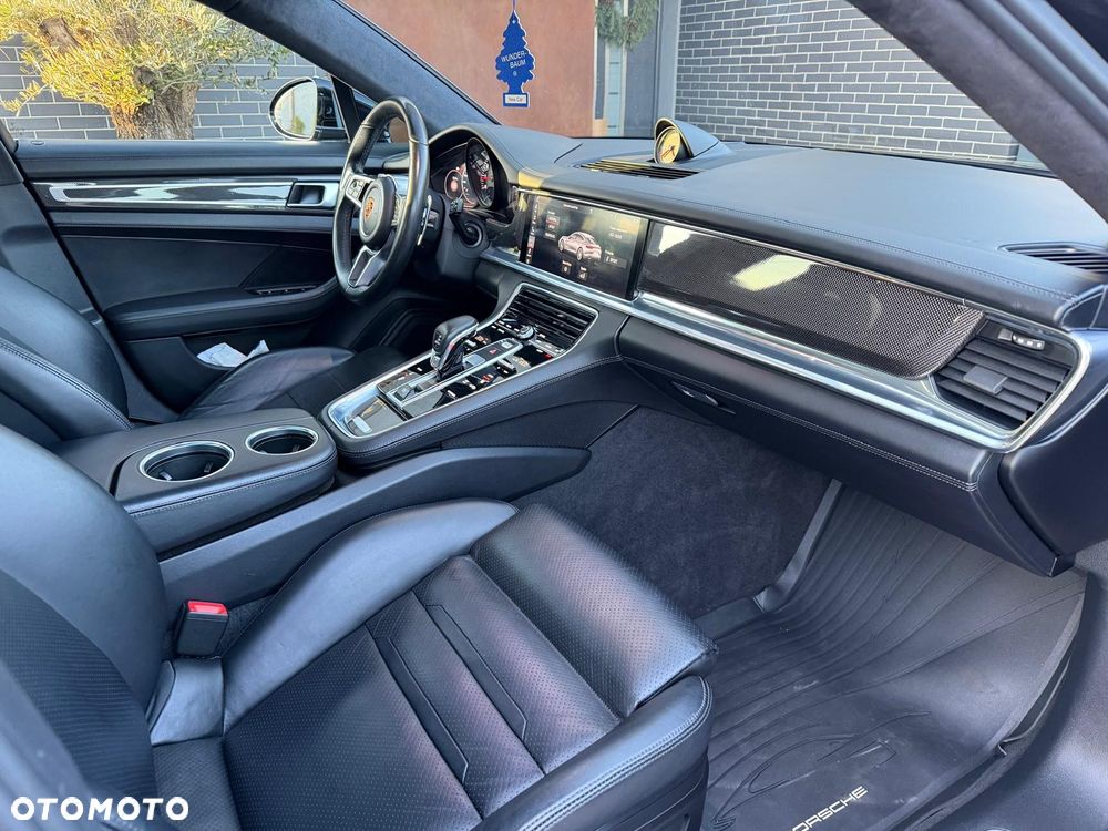 Porsche Panamera Turbo - 4