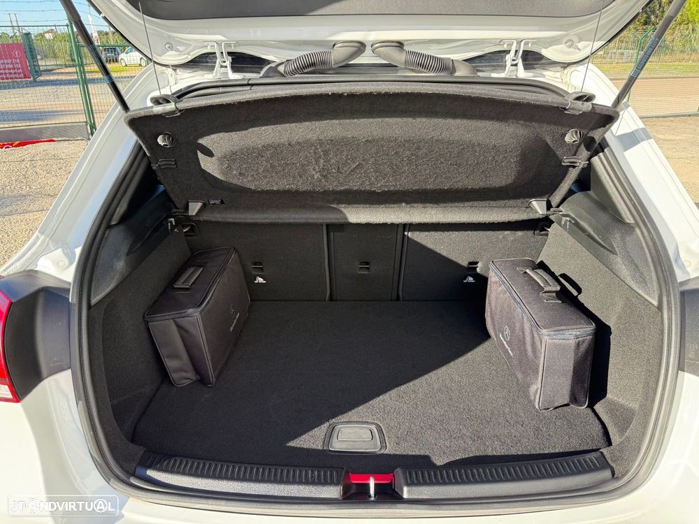 Mercedes-Benz A 250 e Style Plus - 9