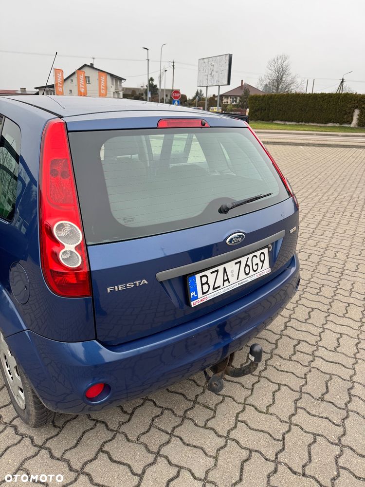 Ford Fiesta 1.4 TDCI - 10
