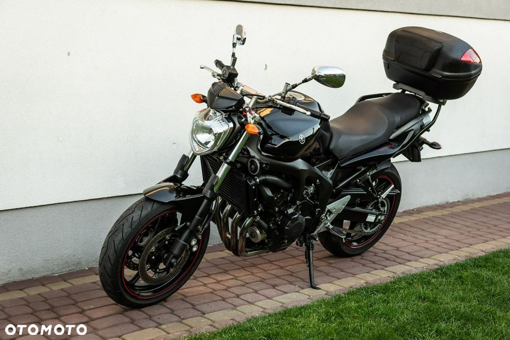 Yamaha FZ - 6