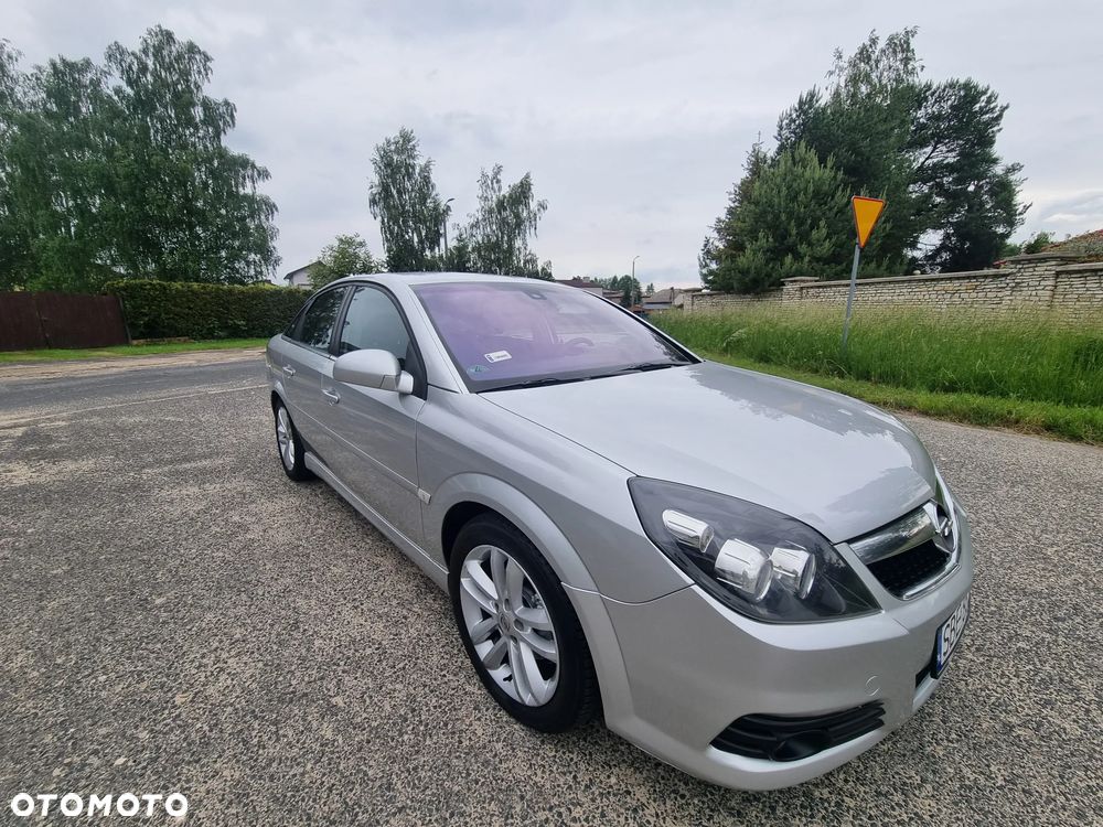 Opel Vectra GTS 1.9 CDTI - 9