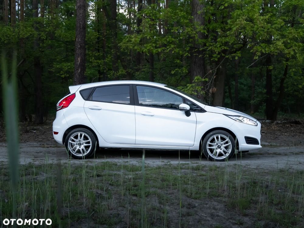 Ford Fiesta 1.25 Celebration - 19